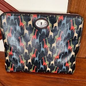 Fossil Tablet Bag in colorful Giraffe Print